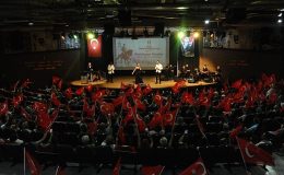 Kurtuluşun notaları Karşıyaka'da yankılandı