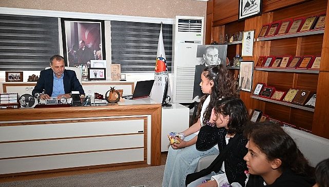 Öğrencilerden, Başkan Topaloğlu ve Başkan Vekili Bilici’ye ziyaret