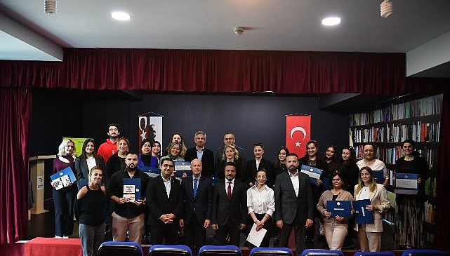 Uygulamalı Muhasebe Eğitimi Programı İlk Mezunlarını Verdi