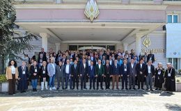 Büyükakın: Romanlar azınlık değil  bu memleketin asli unsurudur