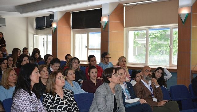 EÜ Eczacılık Fakültesinde Ufuk Avrupa Projesi Bilgilendirme Toplantısı yapıldı