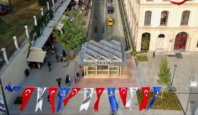Görkemli Günlerine Döndü