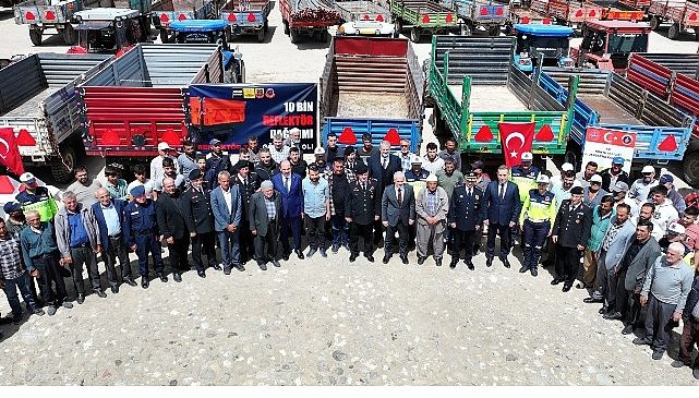 “Reflektör Tak, Görünür Ol” Projesi ile Çiftçilere 10 Bin Adet Reflektör Dağıtılacak